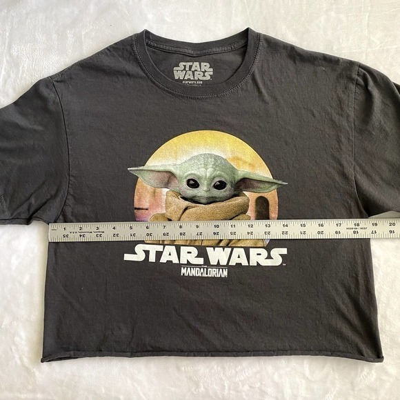 Stars Wars Mandalorian | Baby Yoda/ Baby Grogu Crop Top Shirt | Size: Medium - Picture 4 of 5